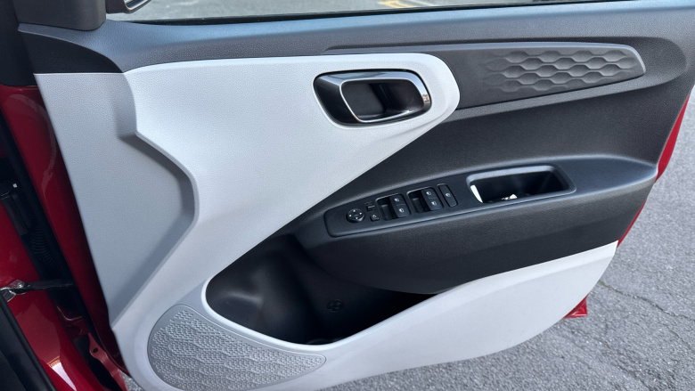 Hyundai i10 1.2 MPi Premium 5dr Auto Petrol Hatchback